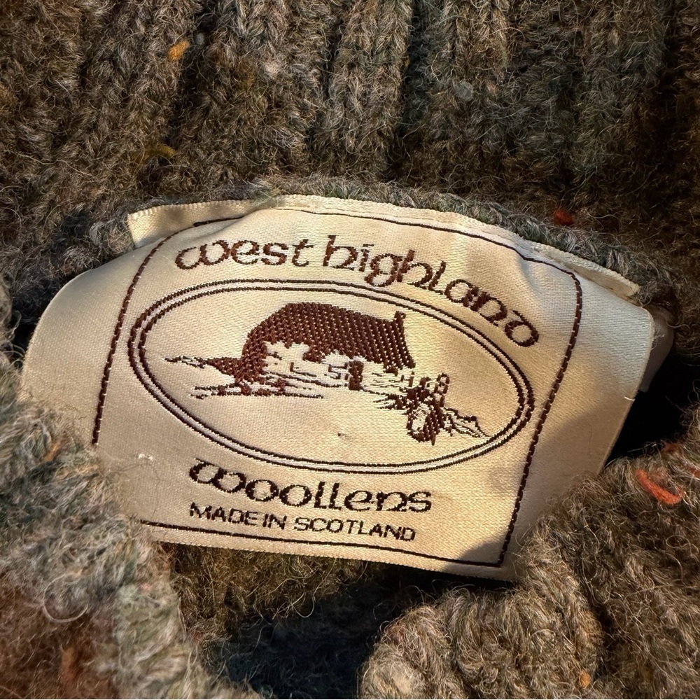 West Highland Woollens Scottish Wool Cable Knit Mock-Neck Sweater in Green/Gray - Picture 3 of 15